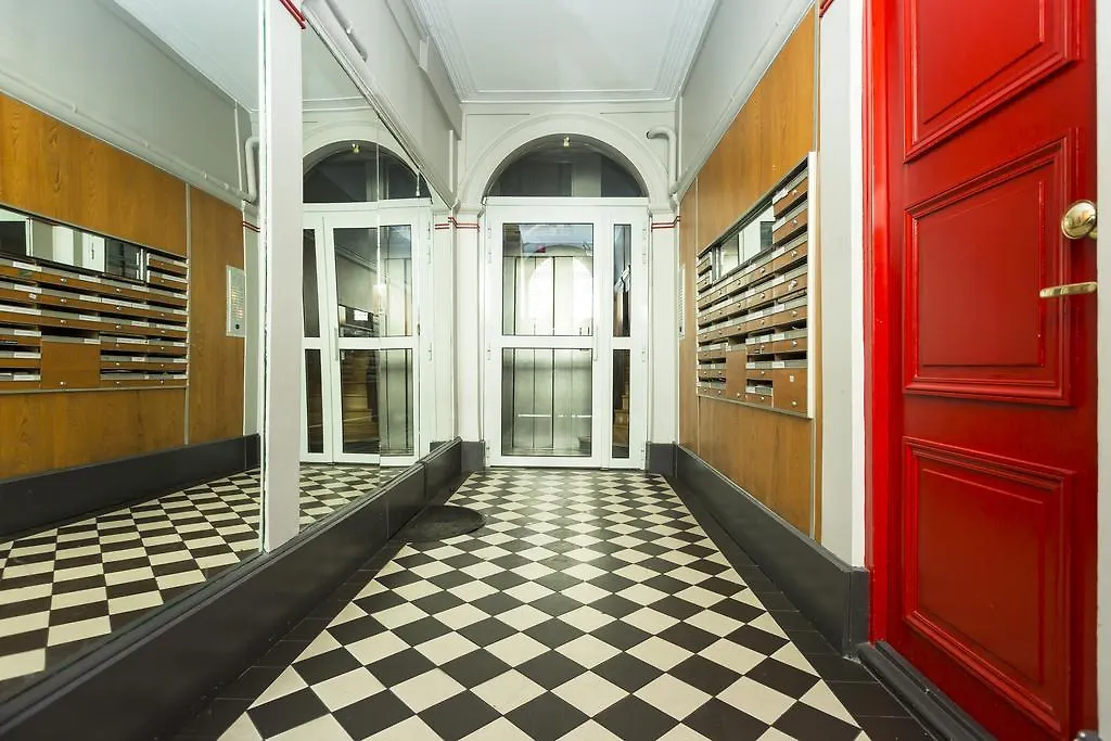 B&B Opera Grands Boulevards *